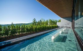 Rusutsu Resort Hotel & Convention